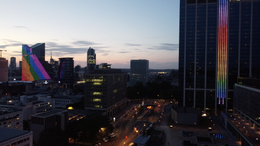 financietoren_foto_nacht_regenboogkleuren_2_-_arthur_van_belleghem.png