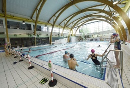 20200923_het_zwembad_van_etterbeek_zwemmen_zwemsport_lichaamsbeweging_gezondheid_baantjes_trekken_sportclub_zwemclub_c_photonews.jpg